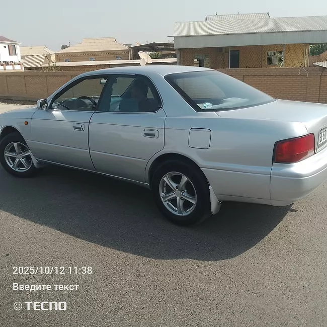 Toyota Vista 1995 - 1