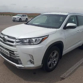 Toyota Highlander 2019