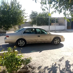 Toyota Camry 1999
