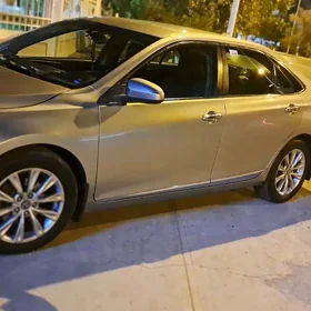 Toyota Camry 2016