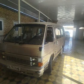 Toyota Hiace 1988