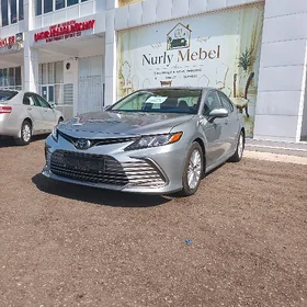 Toyota Camry 2022