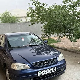 Opel Astra 2000