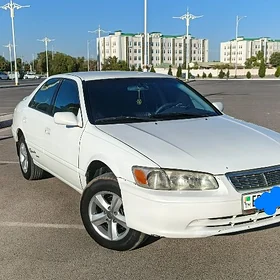 Toyota Camry 2000