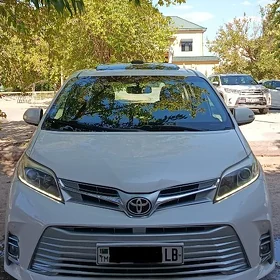 Toyota Sienna 2017