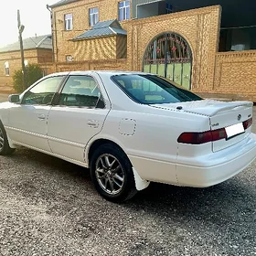 Toyota Camry 1999