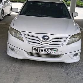 Toyota Camry 2011