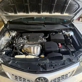 Toyota Camry 2012