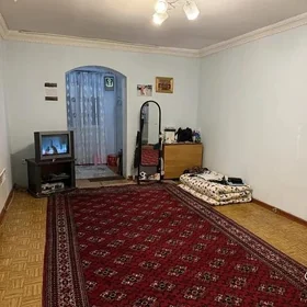 Продаю 1 комнатную кв .