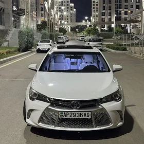 Toyota Camry 2017
