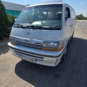 Toyota Hiace 1990