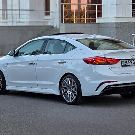 Hyundai Elantra 2018