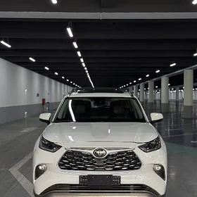 Toyota Highlander 2020