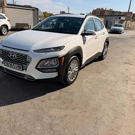 Hyundai Kona 2021