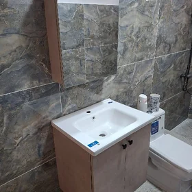 banya rakwina