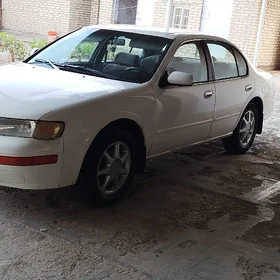 Nissan Maxima 1995