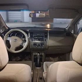 Nissan Versa 2009