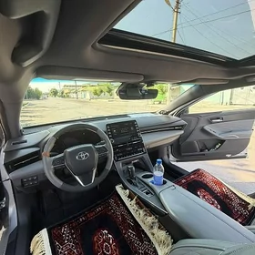 Toyota Avalon 2019