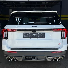 Ford Explorer 2025