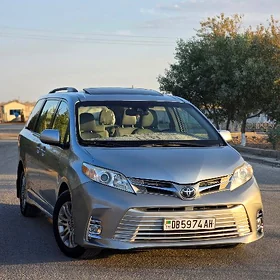 Toyota Sienna 2020