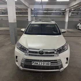Toyota Highlander 2017