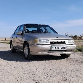 Opel Vectra 1990