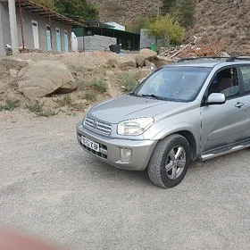 Toyota RAV4 2003