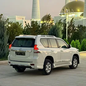 Toyota Land Cruiser Prado 2014