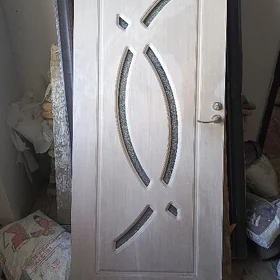 гапы ,дверь