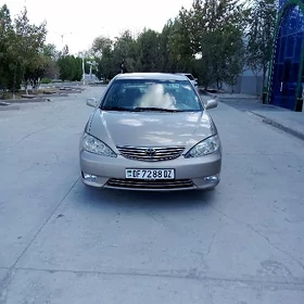 Toyota Camry 2004