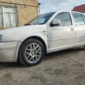 Volkswagen Golf 2001