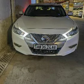 Nissan Maxima 2018