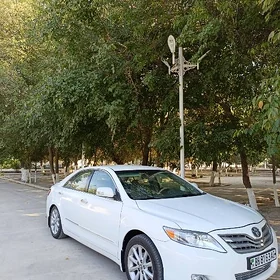 Toyota Camry 2010