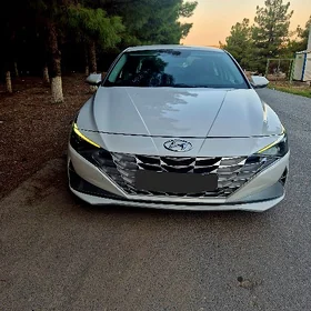 Hyundai Elantra 2021