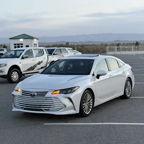 Toyota Avalon 2019