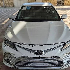 Toyota Camry 2022