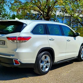 Toyota Highlander 2015