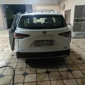 Toyota Sienna 2023
