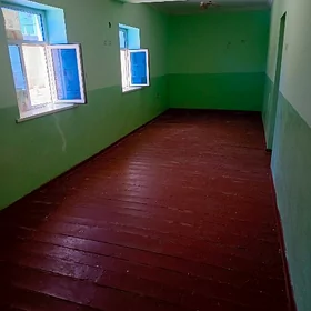 Birinji etaž 4 komnat