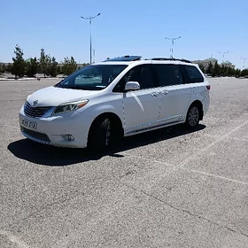 Toyota Sienna 2017