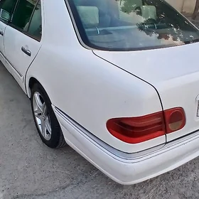 Mercedes-Benz E280 1996