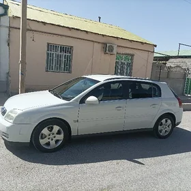 Opel Signum 2003