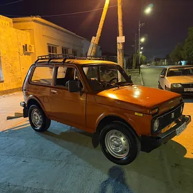 Lada Niva 1984