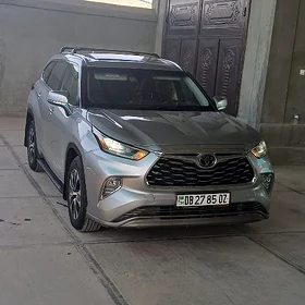 Toyota Highlander 2020