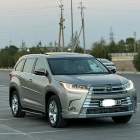 Toyota Highlander 2015