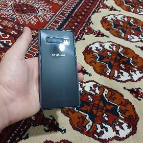 Samsung S10