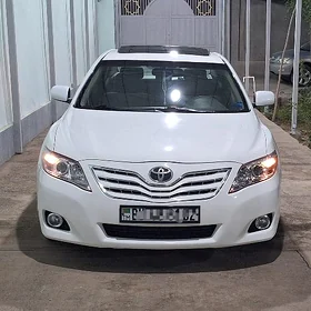 Toyota Camry 2010