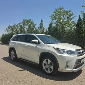Toyota Highlander 2017