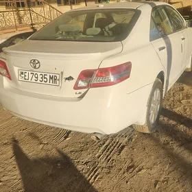Toyota Camry 2010
