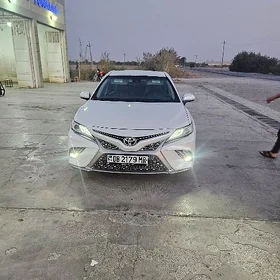 Toyota Camry 2020